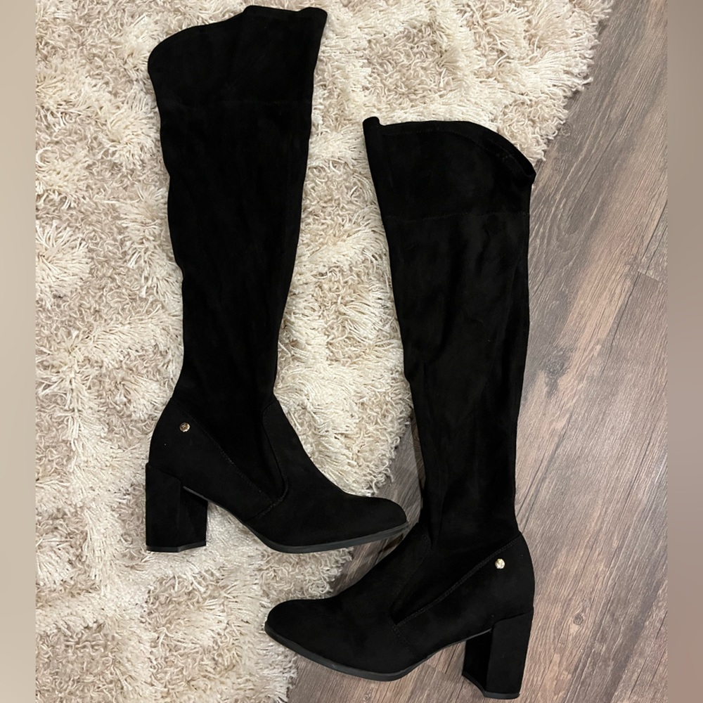 Liz Claiborne Over the knee size 8 Annabelle black suede boots
